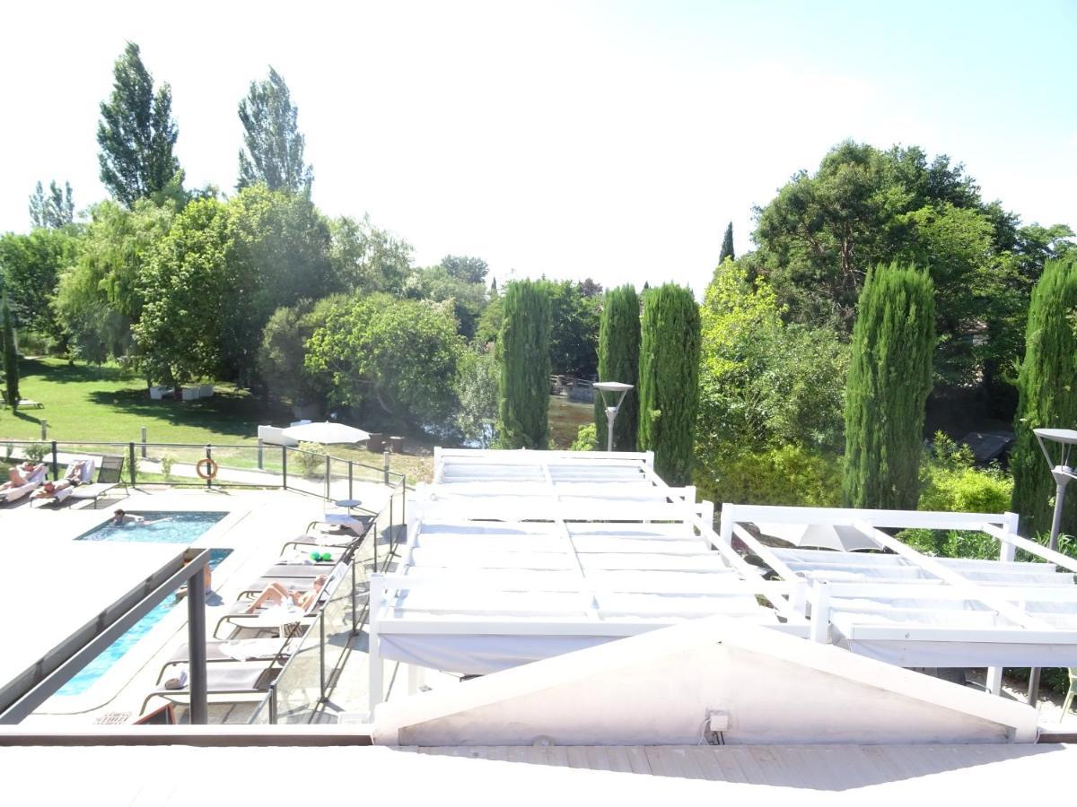 دومين جي لا بيتيت آيل – لوبيرون LʼIsle-sur-la-Sorgue المظهر الخارجي الصورة