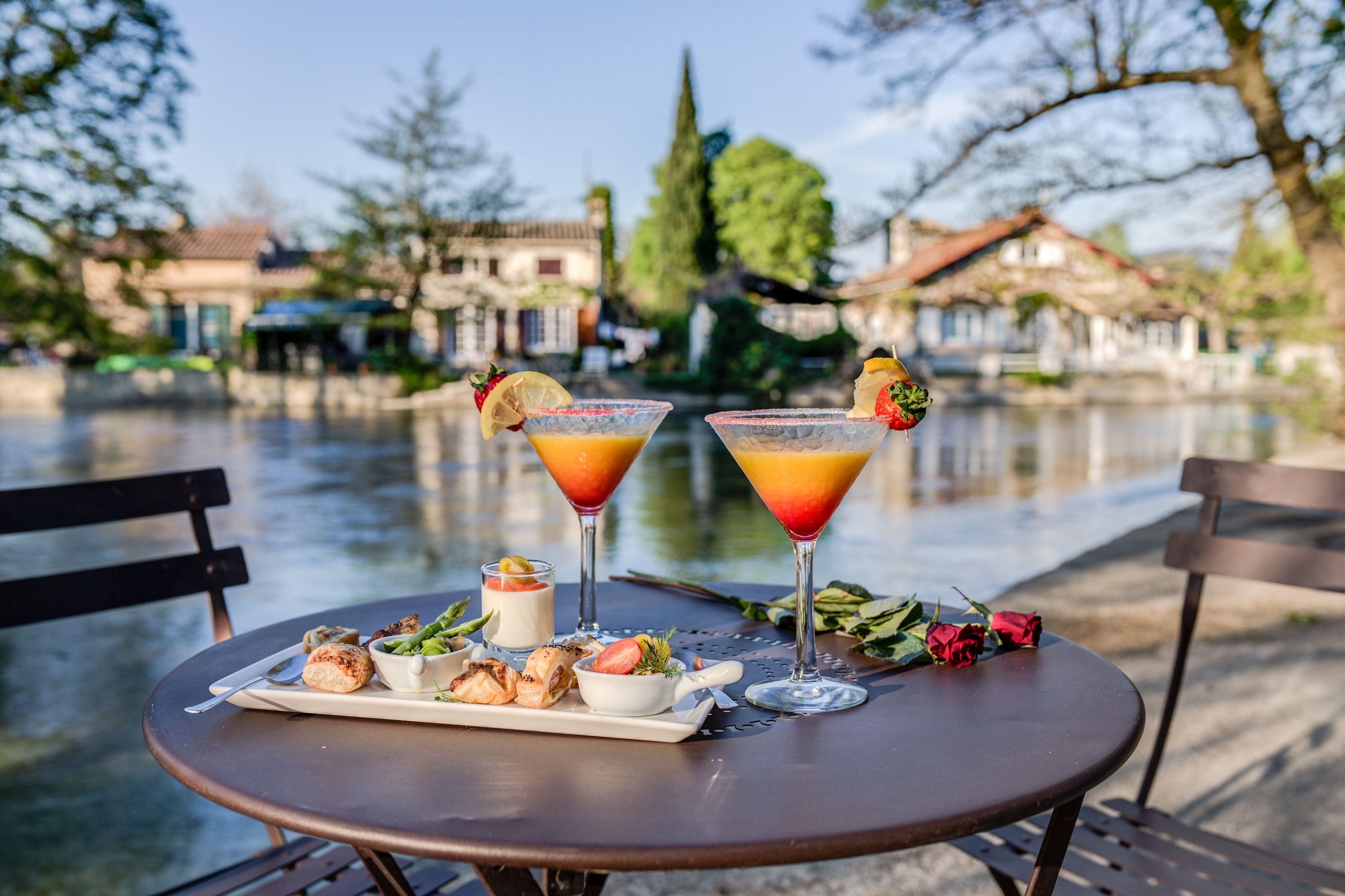دومين جي لا بيتيت آيل – لوبيرون LʼIsle-sur-la-Sorgue المظهر الخارجي الصورة